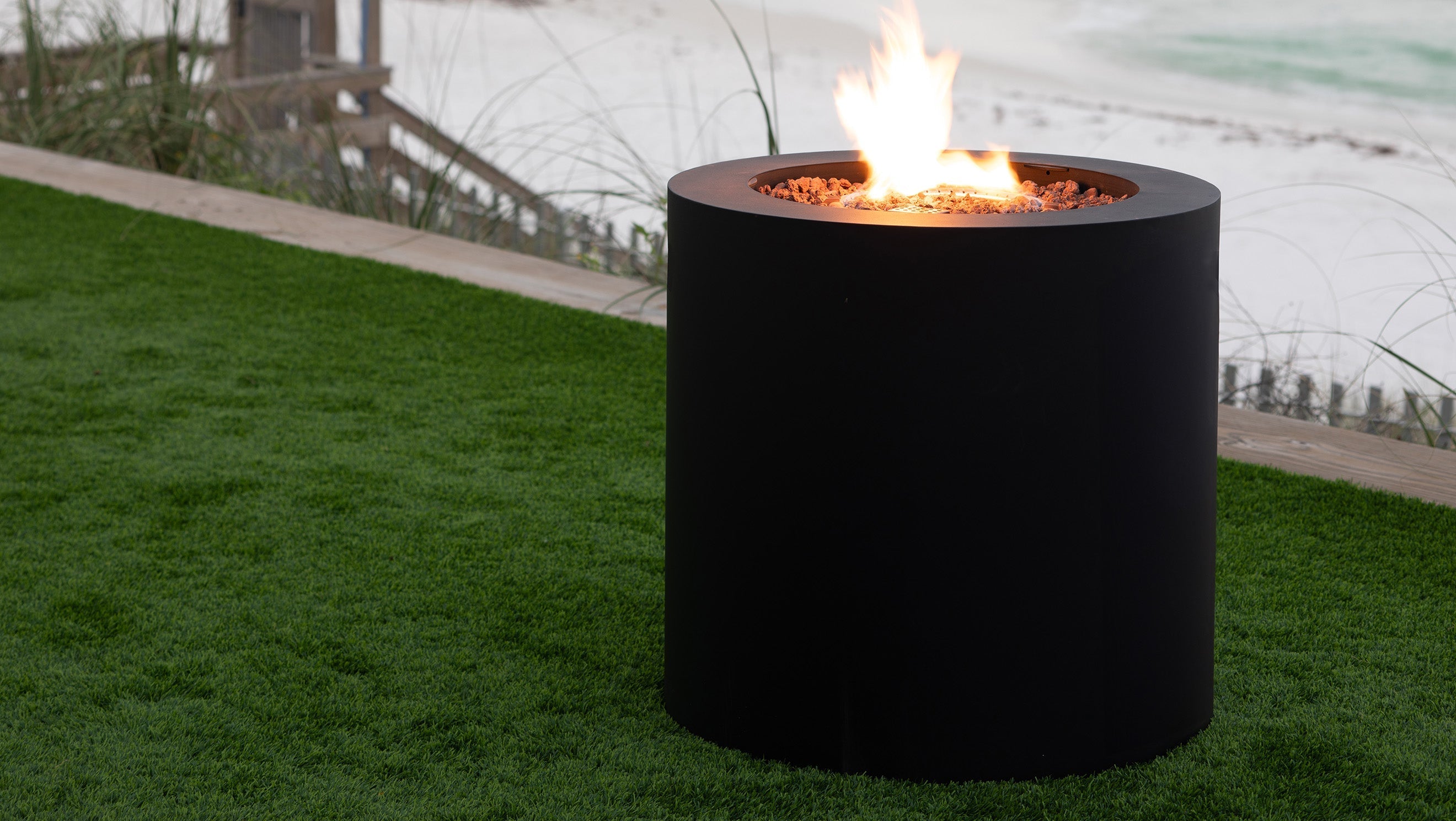 Outdoor Fire Pits & Tables